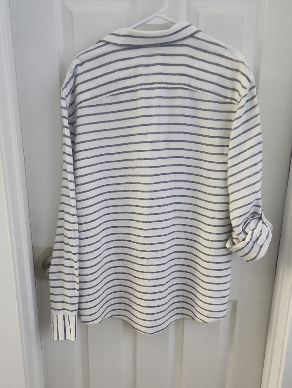 Baird McNutt Linen Blouse in Navy and White - Picture 7 of 7